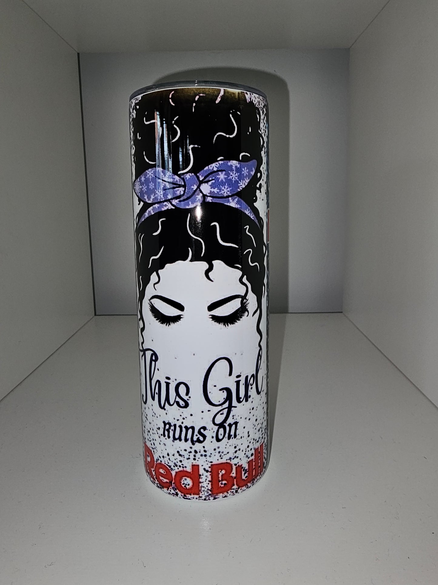 Tumbler RedBull - This girl runs on RedBull